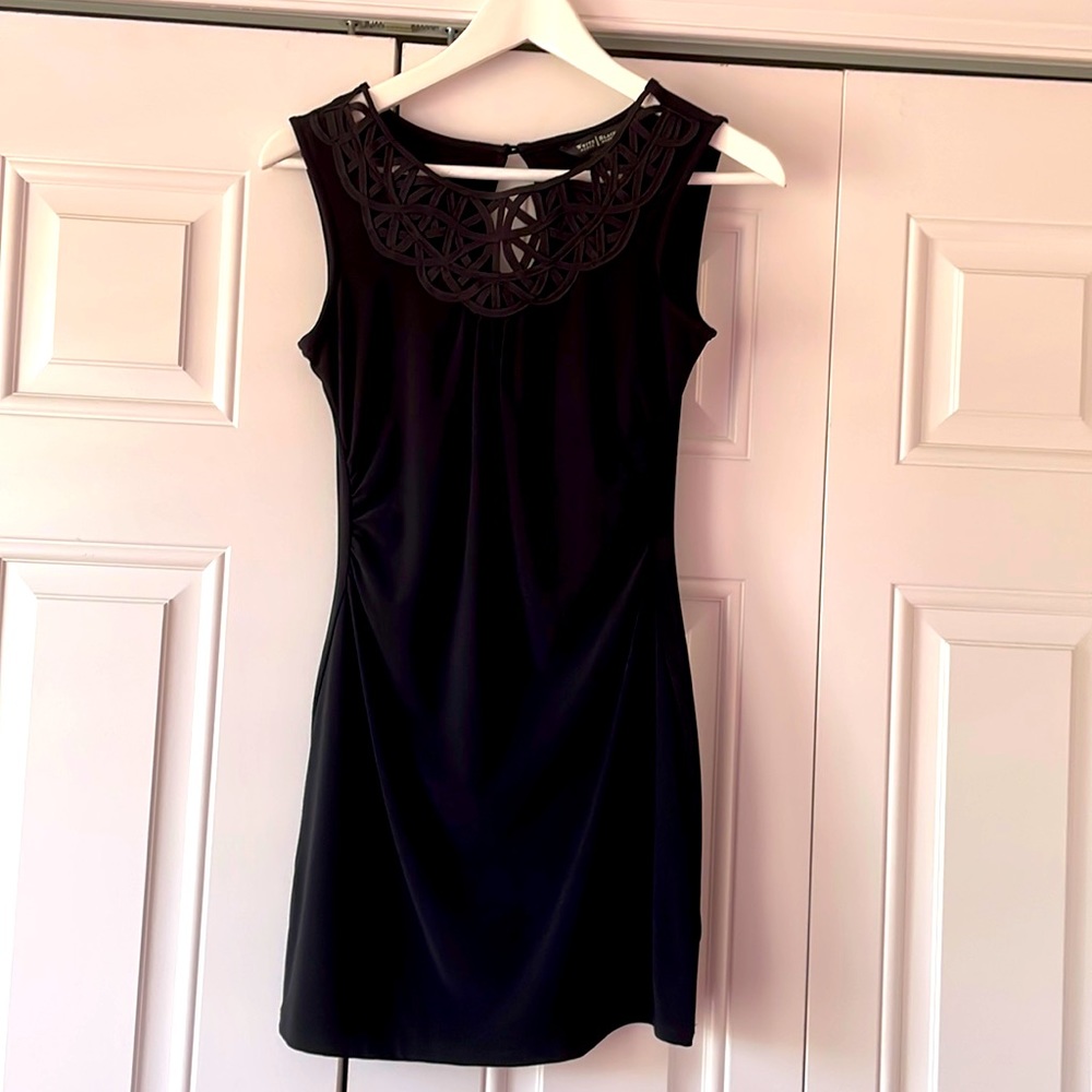 Black and White tunic in xxs .